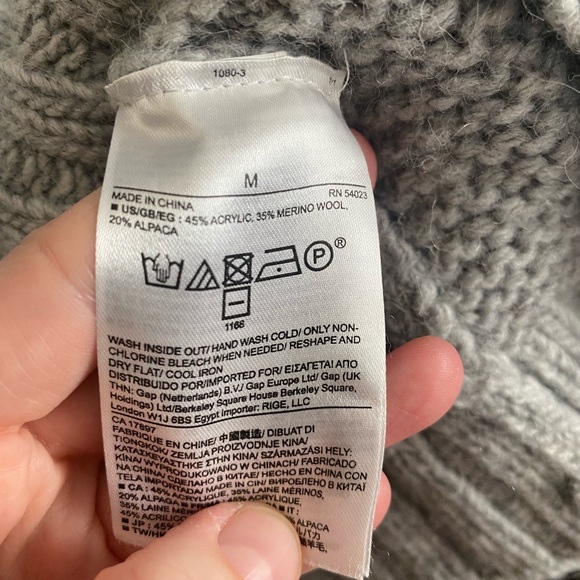 Banana Republic Gray Wool Alpaca Blend Cowl Neck Sweater Size Medium - Picture 5 of 8